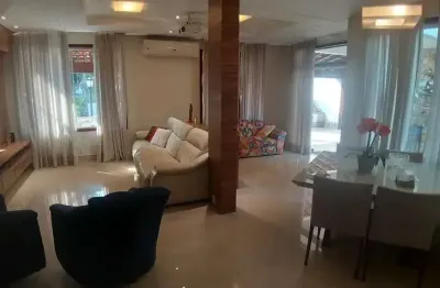 Casa de condomínio com 4 quartos à venda, 300m² - anil