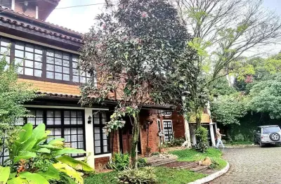 Casa de condomínio com 5 quartos à venda, 380m² - anil