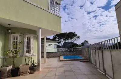 Casa com 3 quartos para alugar no Anil, Rio de Janeiro 