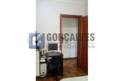 Casa com 3 quartos à venda na minas gerais, r, ferrazópolis, são bernardo do campo, 200 m2 por r$ 905.000