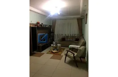 Casa com 3 quartos à venda na rua mediterrâneo, jardim do mar, são bernardo do campo, 240 m2 por r$ 840.000