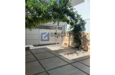 Casa com 3 quartos à venda na avenida wallace simonsen, nova petrópolis, são bernardo do campo por r$ 1.470.000