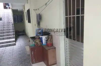 Casa à venda na rua antônio pinchiari, ferrazópolis, são bernardo do campo, 238 m2 por r$ 650.000