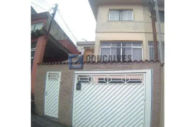 Casa com 3 quartos à venda na Rua Arcângelo Campanella, Jardim Calux, São Bernardo do Campo por R$ 564.000