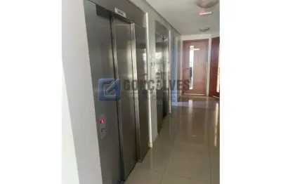 Apartamento cobertura à venda no centro de são bernardo do campo/sp, com 228m², 4 quartos sendo 1 suíte e aceita pet.