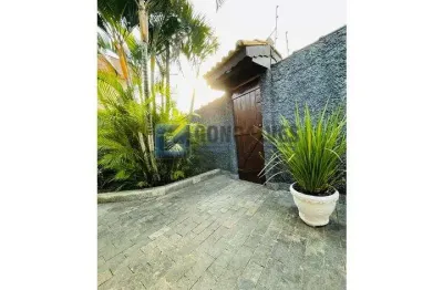 Casa com 3 quartos à venda na walter miranda, av, nova itanhaém, itanhaém por r$ 800.000