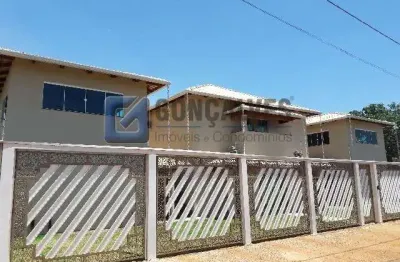 Casa comercial à venda na august die saint hilarie, todos, parque jardim brasil, caldas novas por r$ 1.800.000
