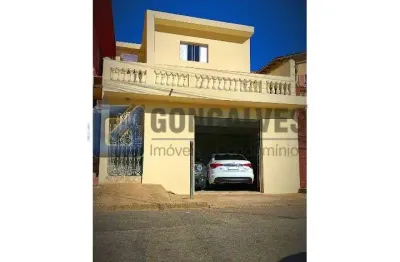 Casa com 4 quartos à venda na dona thereza cruz augusto, r, jardim mauá, mauá por r$ 395.000