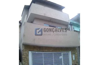 Sobrado 2 suites, 200 mts² na vila sacadura cabral em santo andré.