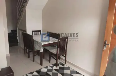 Sobrado 2 dormitórios sendo 1 suite, 50 mts²  no parque erasmo assunção em santo andré.