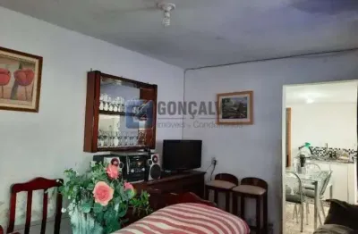 Casa com 3 quartos à venda na Avenida Sarina, Vila Floresta, Santo André, 250 m2 por R$ 351.000