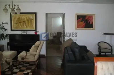 Casa com 3 quartos à venda na rua dos antúrios, centro, são bernardo do campo por r$ 1.470.000