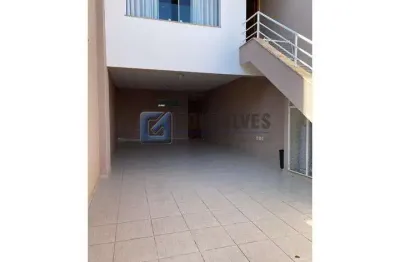 Casa com 3 quartos à venda na lazara de oliveira leite, r, demarchi, são bernardo do campo, 194 m2 por r$ 905.000
