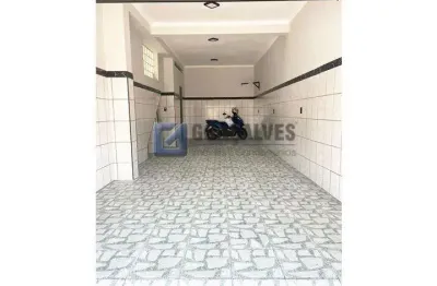 Casa à venda no bairro jardim olinda em mauá/sp, com 150m² e 3 quartos.