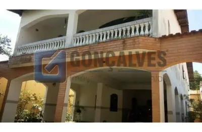 Casa com 3 quartos à venda na Rua Nestor Moreira, Cerâmica, São Caetano do Sul por R$ 2.505.000