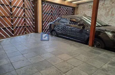 Sobrado à venda no nova petropolis em são bernardo do campo/sp, com 208,5m² e 4 dormitórios sendo 1 suíte.