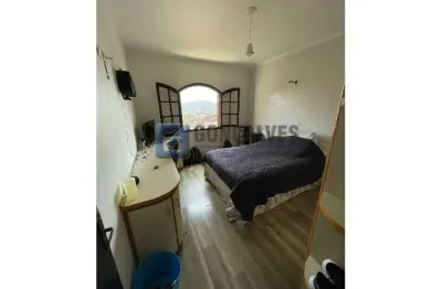 Casa com 4 quartos à venda na pedro mendes, av, parque selecta (montanhão), são bernardo do campo, 208 m2 por r$ 550.000