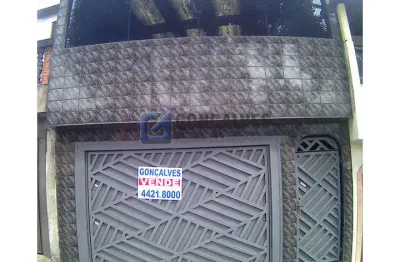 Sobrado 2 dormitórios, 171 mts² na Vila Linda em Santo André.