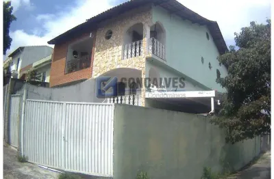 Casa com 3 quartos à venda na rua josé medeiros e albuquerque, taboão, são bernardo do campo, 280 m2 por r$ 852.000