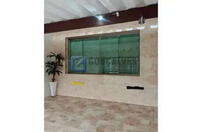 Sobrado á venda no rudge ramos em são bernardo do campo/sp, com 187,66m² e 3 dormitórios sendo 1 suíte.