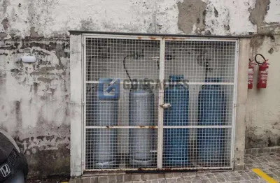 Casa 2 dormitórios sendo 1 suite, 84 mts² no bairro utinga em santo andré