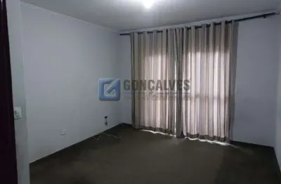 Sobrado 2 dormitórios sendo 1 suite, 146 mts² no bairro utinga em santo andré.