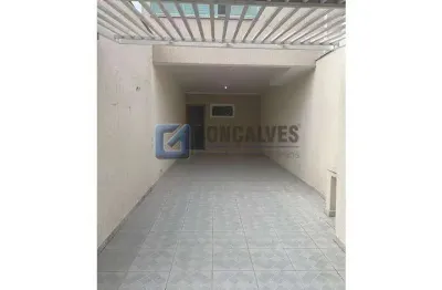 Sobrado 3 dormitórios sendo 1 suite, 120 mts² no Jardim Stela em Santo André