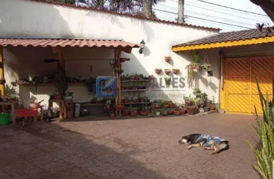 Chácara / sítio com 3 quartos à venda na Avenida Francisco Finco, Dos Finco, São Bernardo do Campo, 297 m2 por R$ 950.000