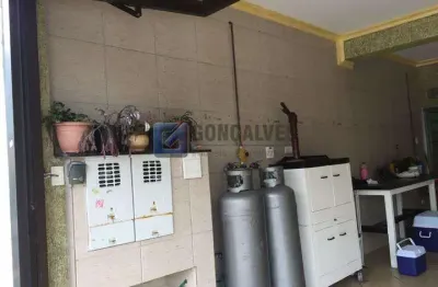 Casa com 4 quartos à venda na tiradentes, r, ferrazópolis, são bernardo do campo, 308 m2 por r$ 850.000