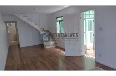 Sobrado 3 dormitórios sendo 1 suite, 170 mts² no bairro parque jaçatuba em santo andré