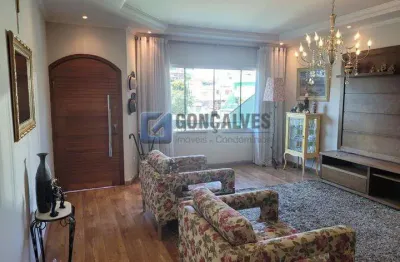 Sobrado à venda no bairro olímpico em são caetano do sul/sp, com 270m² e 3 suítes.