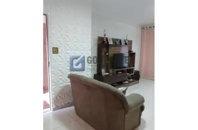 Casa com 2 quartos à venda na rua novarra, parque capuava, santo andré, 250 m2 por r$ 691.000