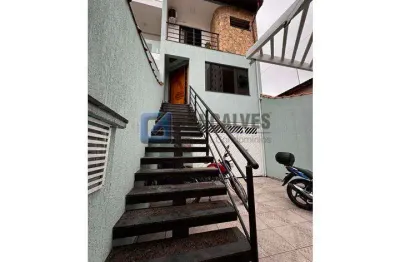 Sobrado 3 suites, 366 mts² no Bairro Parque Das Nações em Santo André