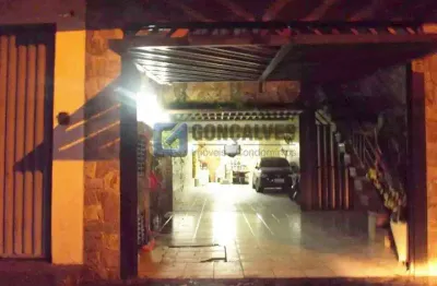 Sobrado 3 suites, 300 mts² no Bairro Parque Novo Oratório em Santo André.