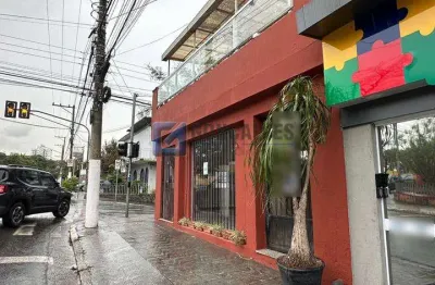 Sobrado à venda no bairro nova petrópolis em são bernardo do campo com 470m² e 6 dormitórios sendo 3 suítes.