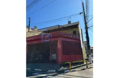 Sobrado à venda no jardim campestre em são bernardo do campo/sp, com 195,98m² e  3 quartos sendo 1 suíte.