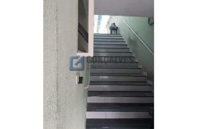 Casa com 2 quartos à venda na rua vicente de carvalho, jardim do mar, são bernardo do campo, 269 m2 por r$ 950.000