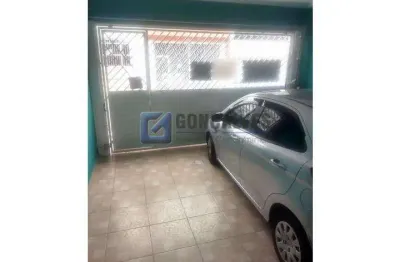 Casa com 4 quartos à venda na Rua Egito, Canhema, Diadema por R$ 565.000