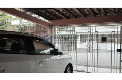 Casa com 4 quartos à venda na Rua César Felice Battistin, Assunção, São Bernardo do Campo, 261 m2 por R$ 975.000