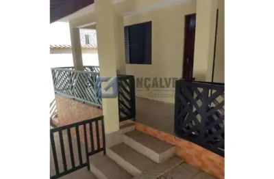 Casa com 6 quartos à venda na rua jacob piatto, baeta neves, são bernardo do campo por r$ 841.000