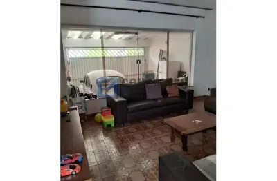 Casa com 4 quartos à venda na Rua Aníbal Machado, Jordanópolis, São Bernardo do Campo por R$ 800.000