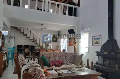 Casa com 4 quartos à venda na oto diringer, r, centro, peruíbe, 350 m2 por r$ 1.809.000