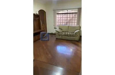Casa com 4 dormitórios sendo 1 suite, 217 mts² no bairro silveira em santo andré