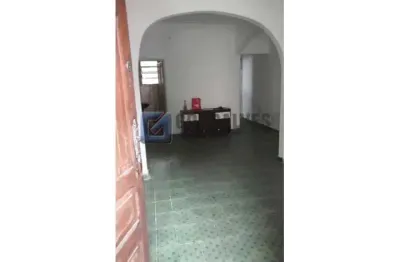 Sobrado com 2 quartos à venda no Bairro Cerâmica em São Caetano do Sul/SP.