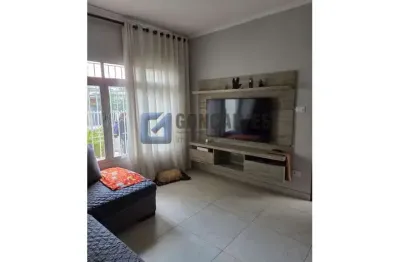 Casa com 4 quartos à venda na Rua Carlos Gonçalves, Jardim Monções, Santo André