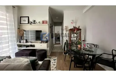 Apartamento a venda com 2 dormitórios, no centro de são bernado do campo/sp