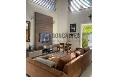 Vende-se Casa de Alto Padrão - Conforto, Sofisticação e Exclusividade em São Caetano do Sul