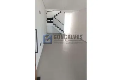 Sobrado com 3 suítes à venda na Vila Camilopolis em Santo André/SP