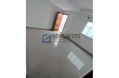 Sobrado com 2 quartos à venda na Vila Principe de Gales em Santo André/SP.