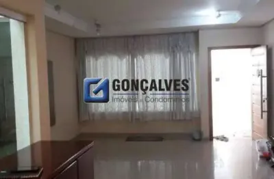 Sobrado com 3 suítes à venda no Centro em São Bernardo do Campo/SP.